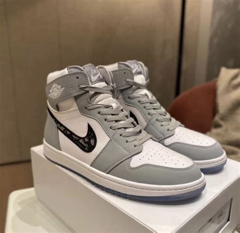 cuanto valen los jordan 1 dior|jordan 1 retro alto dior.